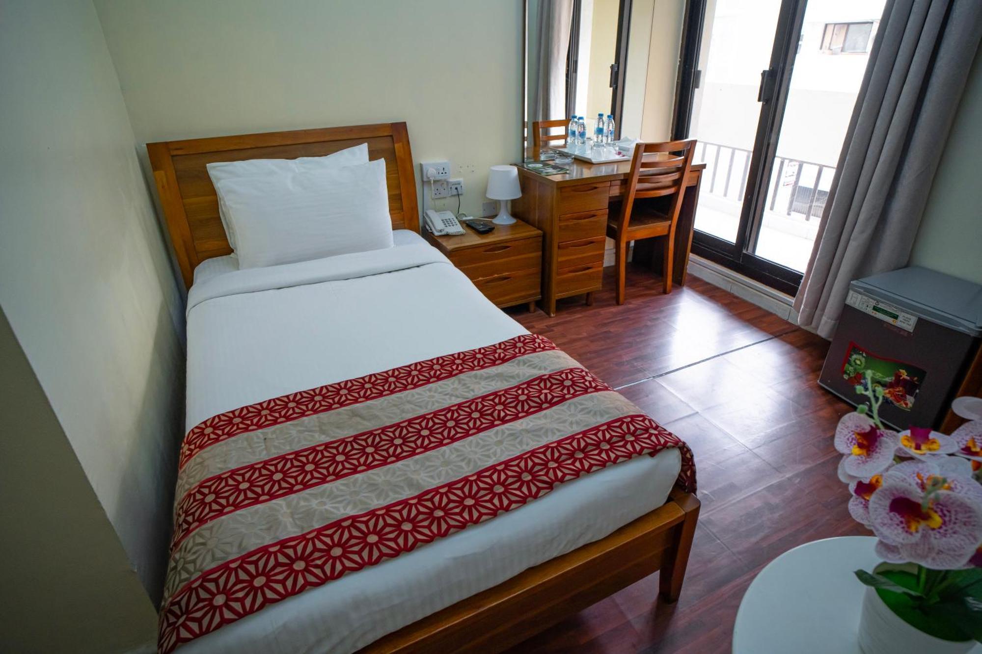 Al Karnak Hotel ดูไบ ภายนอก รูปภาพ